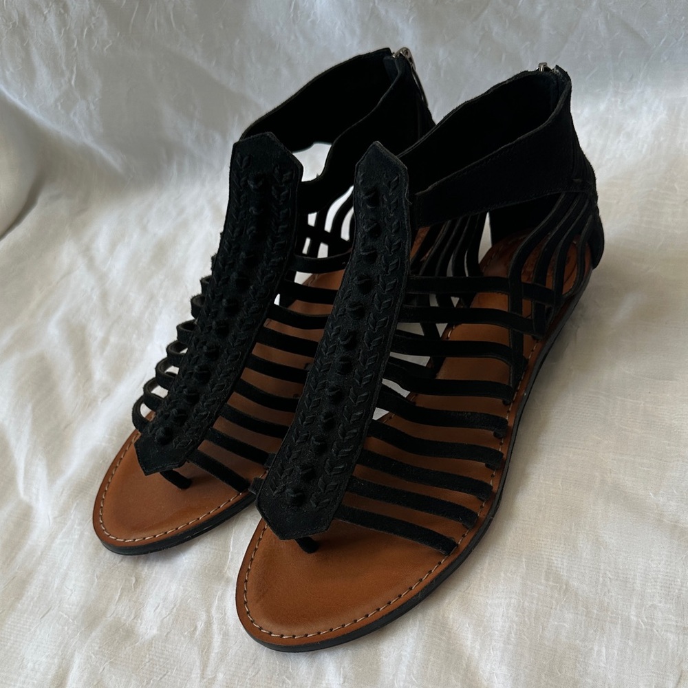 Vince Camuto Sandals